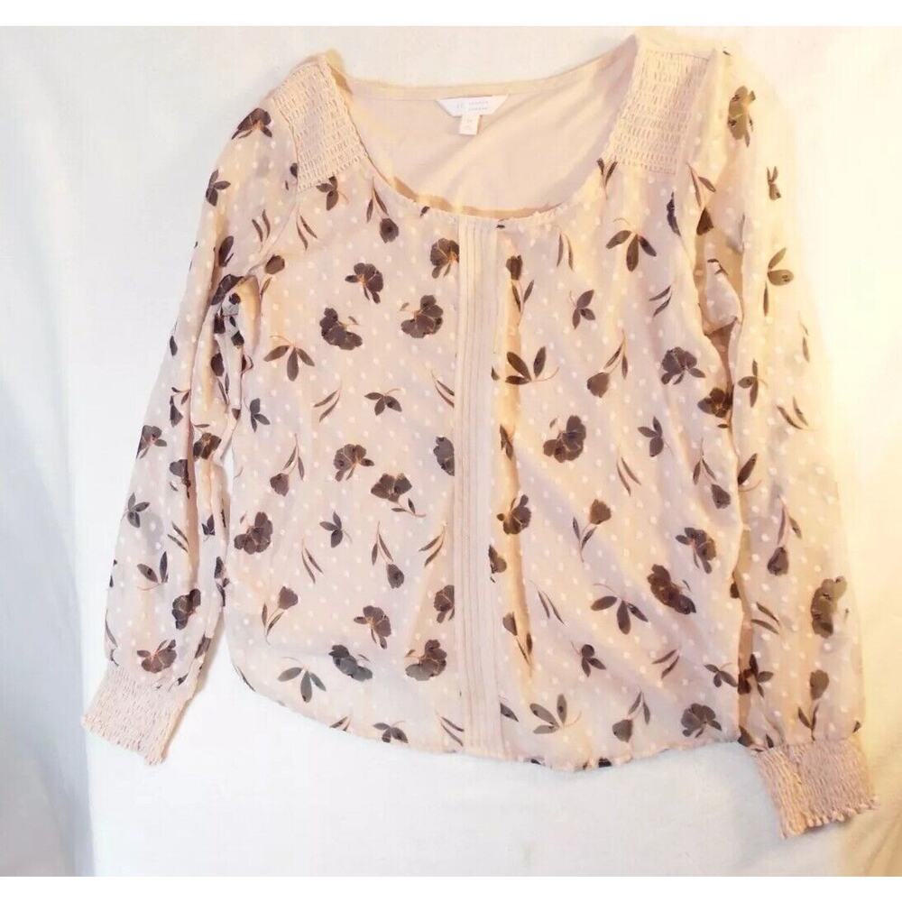 LC Lauren Conrad Women's Blouse Top Medium / M Smocked Blush Coral‎ Floral EUC